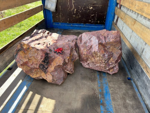 Ландшафтные глыбы красно-фиолетовые 200-1000 килограмм купить в Нижней Туре