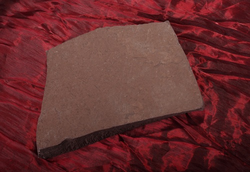 Плитняк лемезит бордовый для цоколя 1,5-2 см купить в Нижней Туре