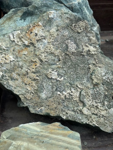 Ландшафтные глыбы зелёные 200-500 килограмм купить в Нижней Туре