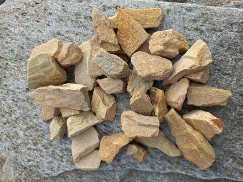 Златолит жёлтый декоративная каменная крошка купить в Нижней Туре