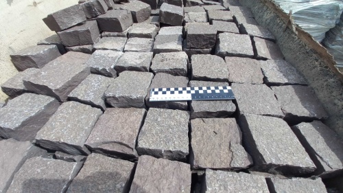 Лемезит колотая брусчатка 10 * 10 см. для парковки купить в Нижней Туре