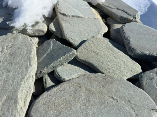 Плитняк златолит зелёный галтованный для цоколя купить в Нижней Туре